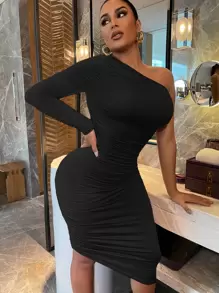 SHEIN SXY Dopasowana sukienka z marszczeniem na jedno ramię - Czarne - Zobacz 4