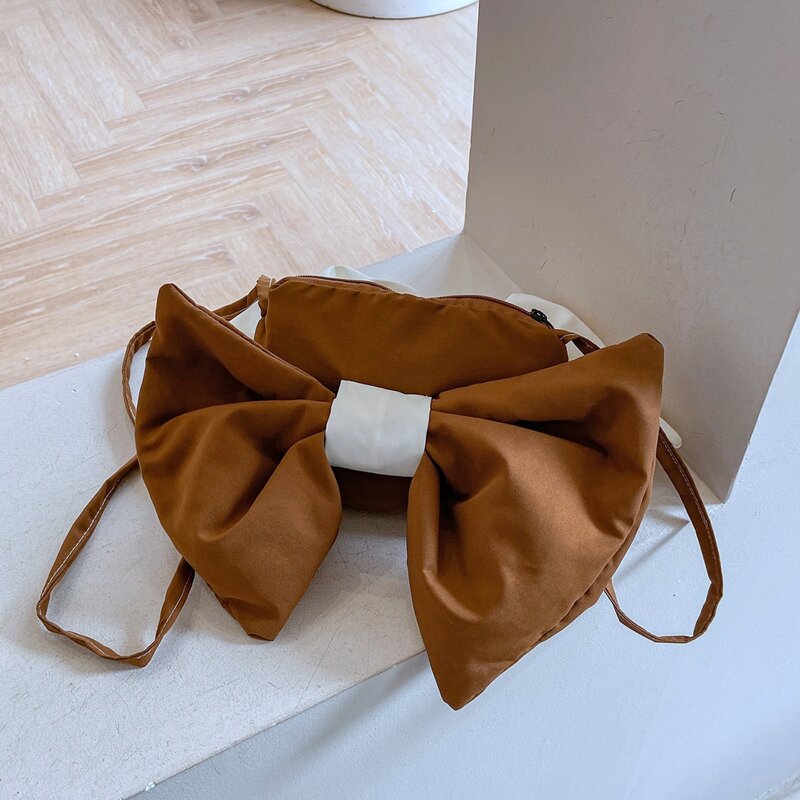 

Bow Decor Crossbody Bag, Brown