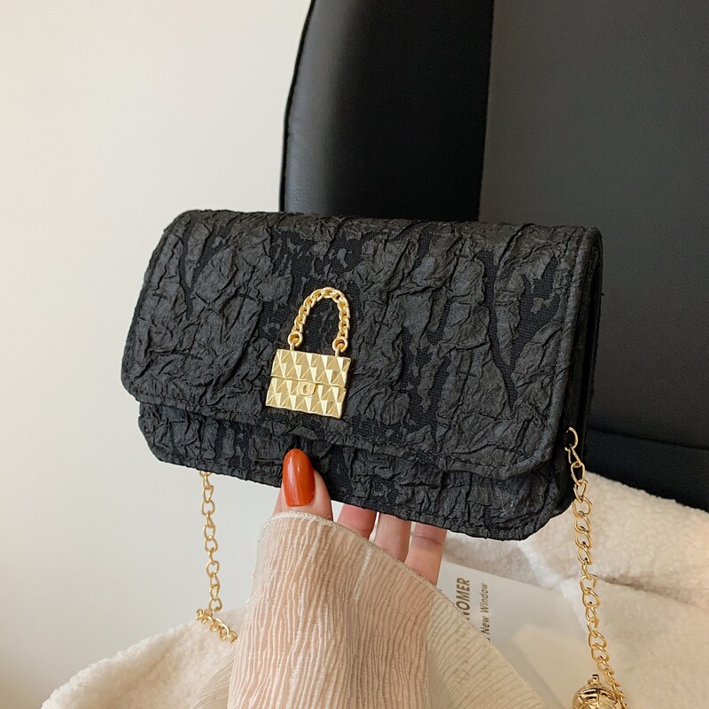 

Chain Strap Crossbody Bag, Black
