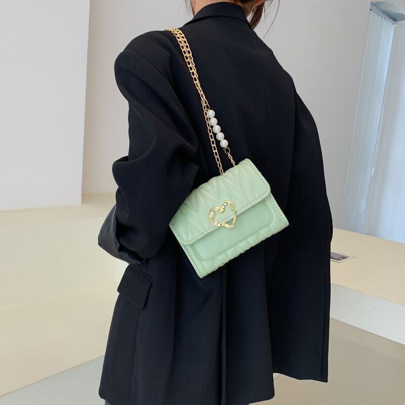 

Quilted Heart Decor Shoulder Bag, Green