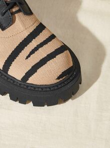 Boots chiến đấu họa tiết sọc ngựa vằn phía trước có ren - Màu vàng - Xem 5