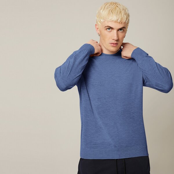 

Men Solid Crew Neck Sweater, Blue