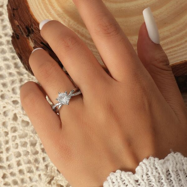 

Zircon Decor Ring, Silver