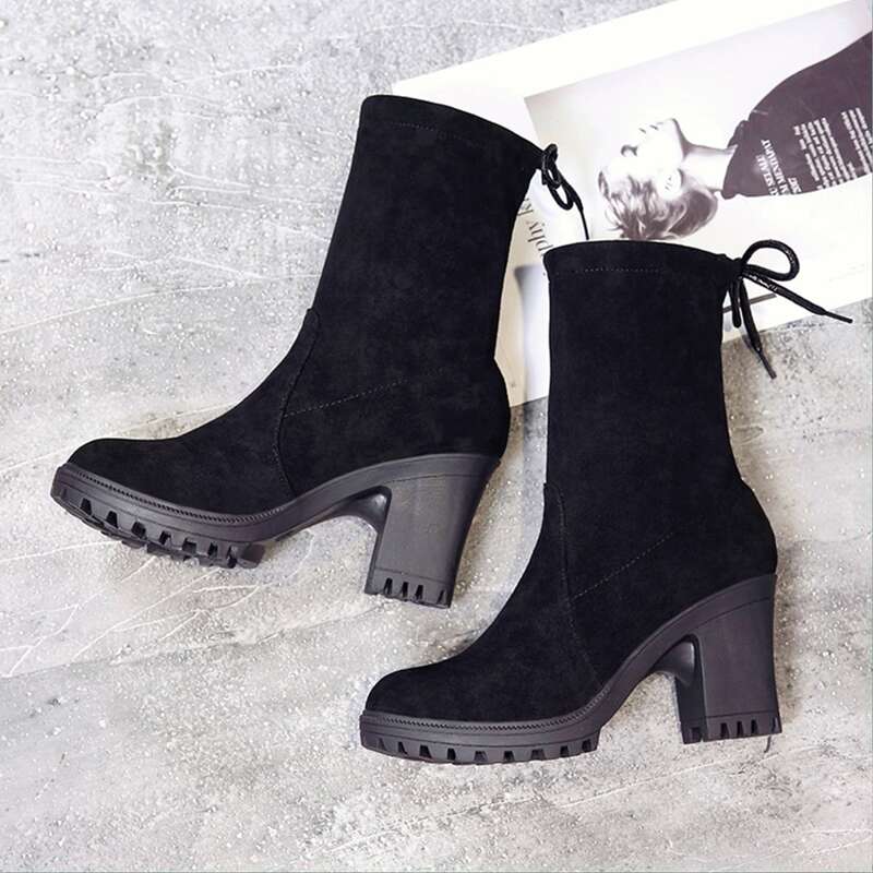 

Lace Up Decor Chunky Heeled Boots, Black