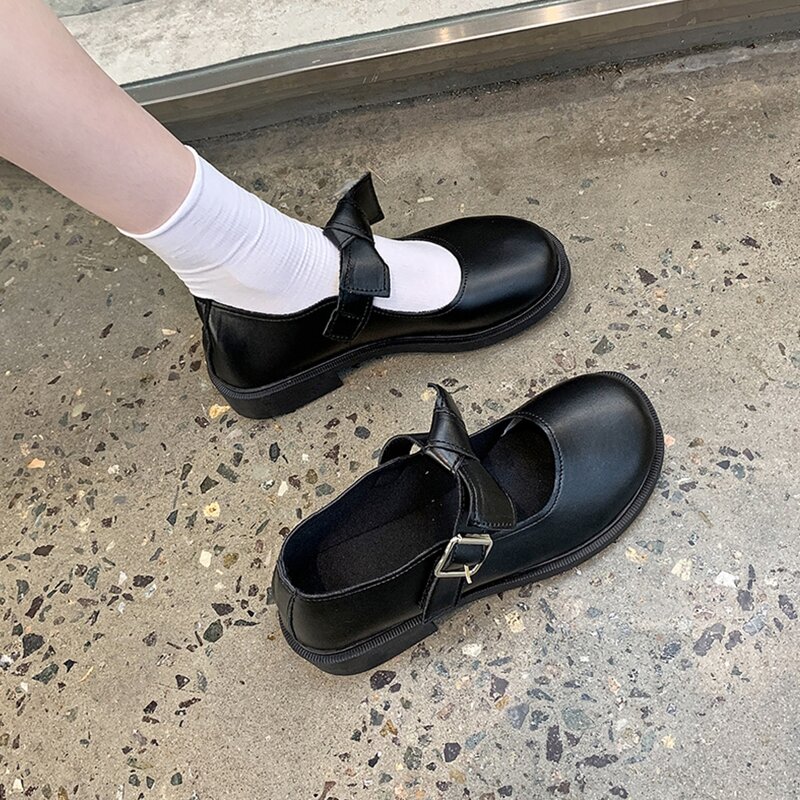 

Minimalist Mary Jane Flats, Black