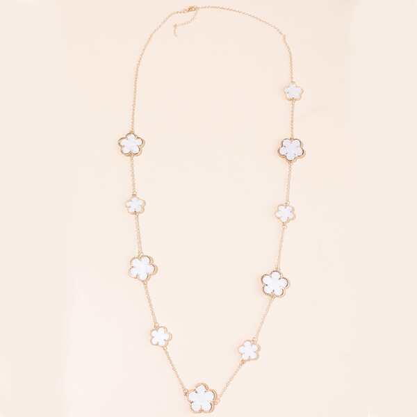 

Flower Decor Necklace, White