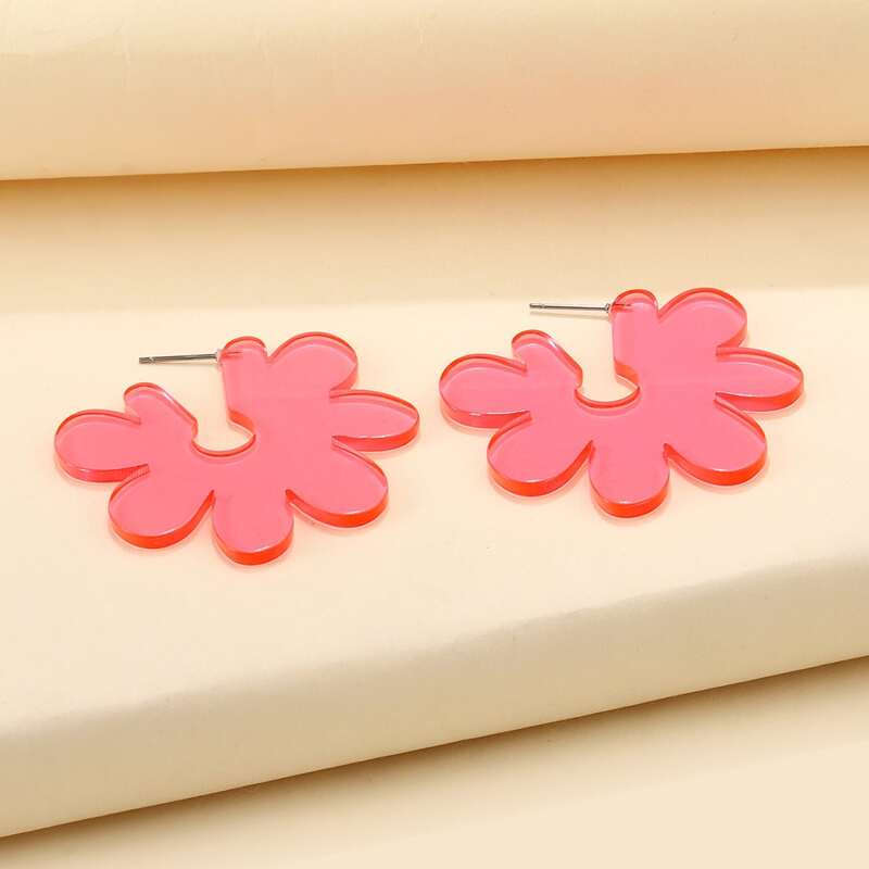 

Floral Design Hoop Earrings, Pink