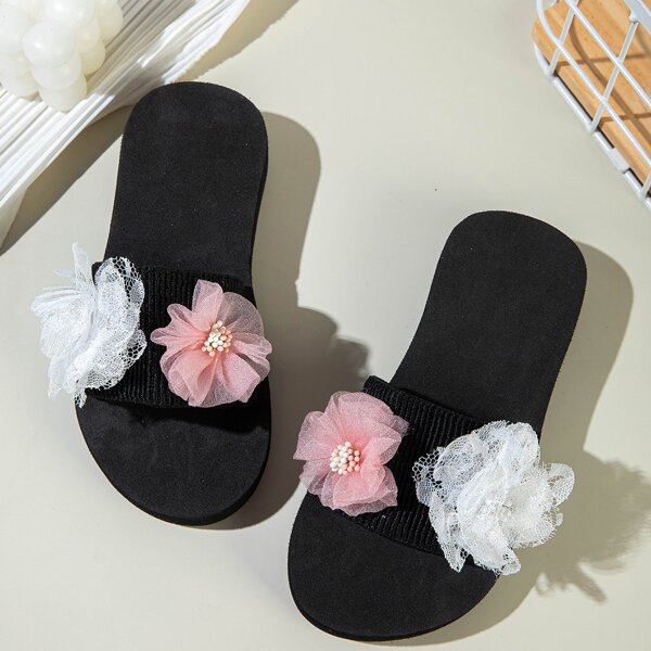 

Toddler Girls Colorblock Floral Decor Slippers, Multicolor