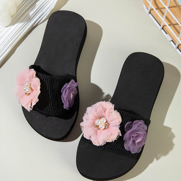 

Toddler Girls Floral & Faux Pearls Decor Slippers, Multicolor