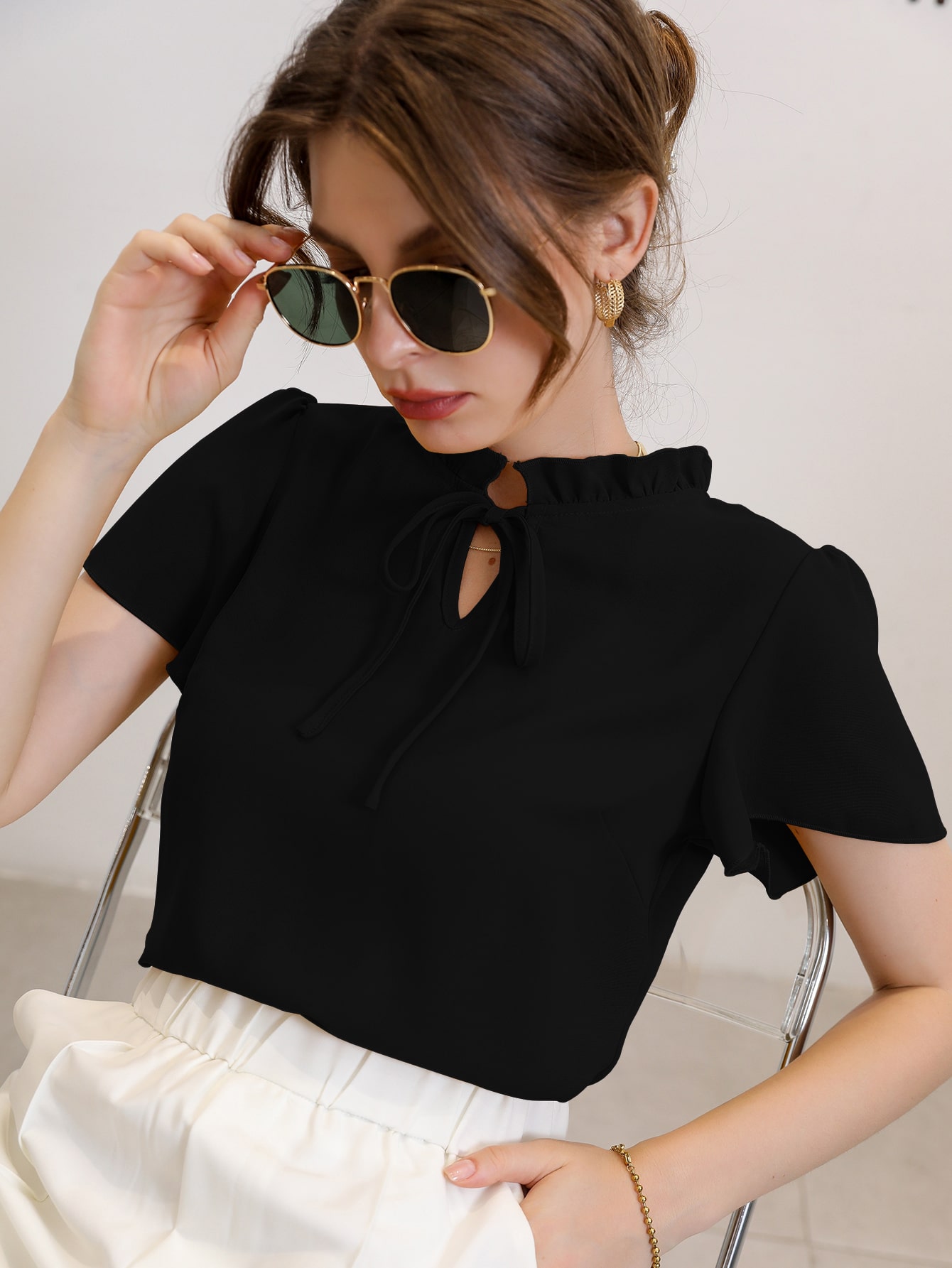 SHEIN Modely Frill Trim Tie Neck Blouse