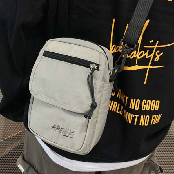 

Men Letter Graphic Crossbody Bag, Grey