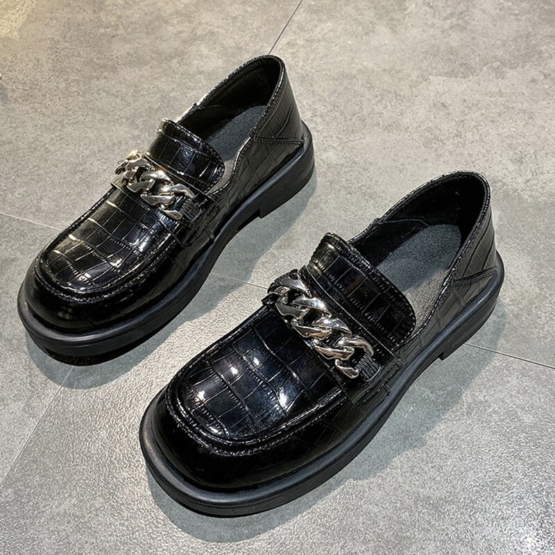 

Croc Embossed Metal Decor Flat Loafers, Black