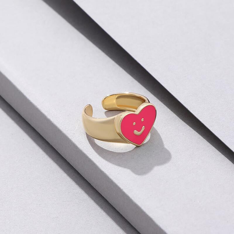 

Heart Graphic Cuff Ring, Pink