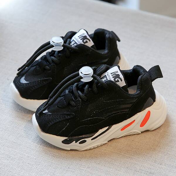 

Toddler Girls Letter Patch Breathable Lace-up Front Sneakers, Black
