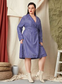 SHEIN Unity Plus Striped Print Lapel Collar Belted Coat - Navy Blue - View 4