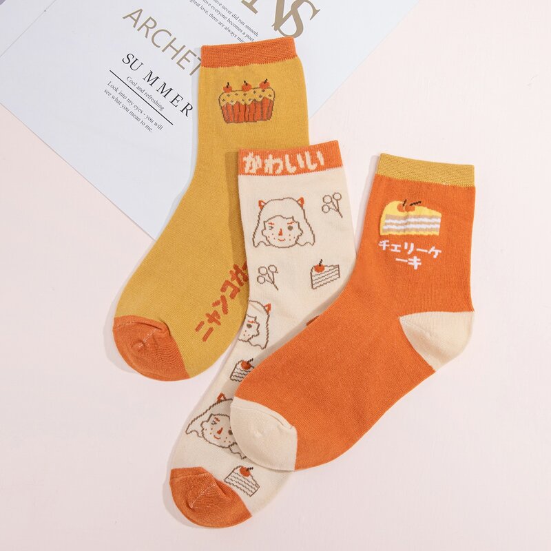 

3pairs Cartoon Graphic Crew Socks, Multicolor