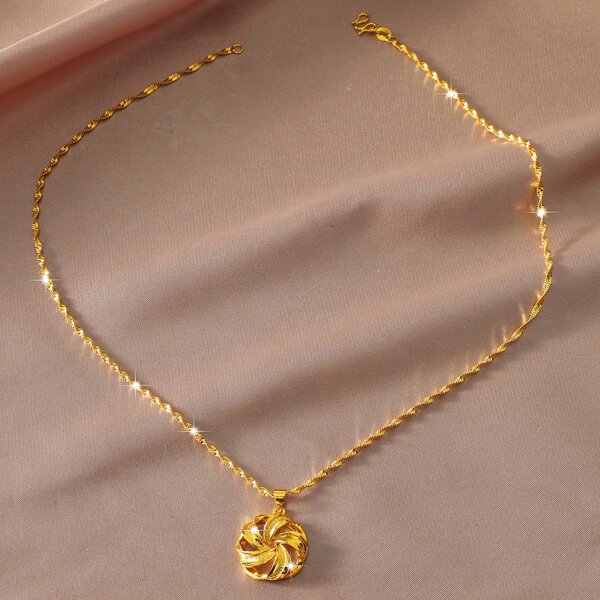

Flower Charm Necklace, Gold