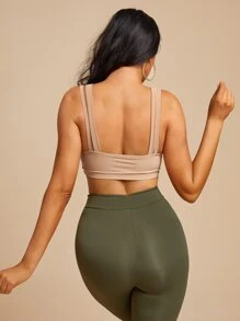 SHEIN SXY 深V領吊帶短上衣 - 卡其色 - 查看 2