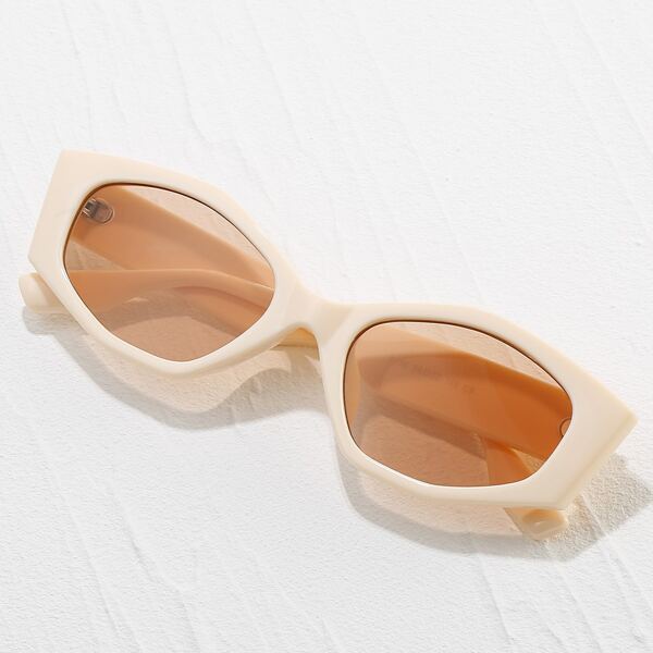 

Geometric Frame Sunglasses