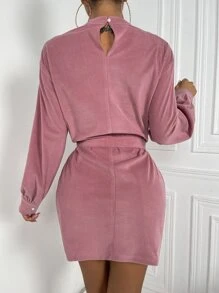 SHEIN Privé 小高領後鎖孔繫腰帶連衣裙 - 藕粉色 - 查看 2