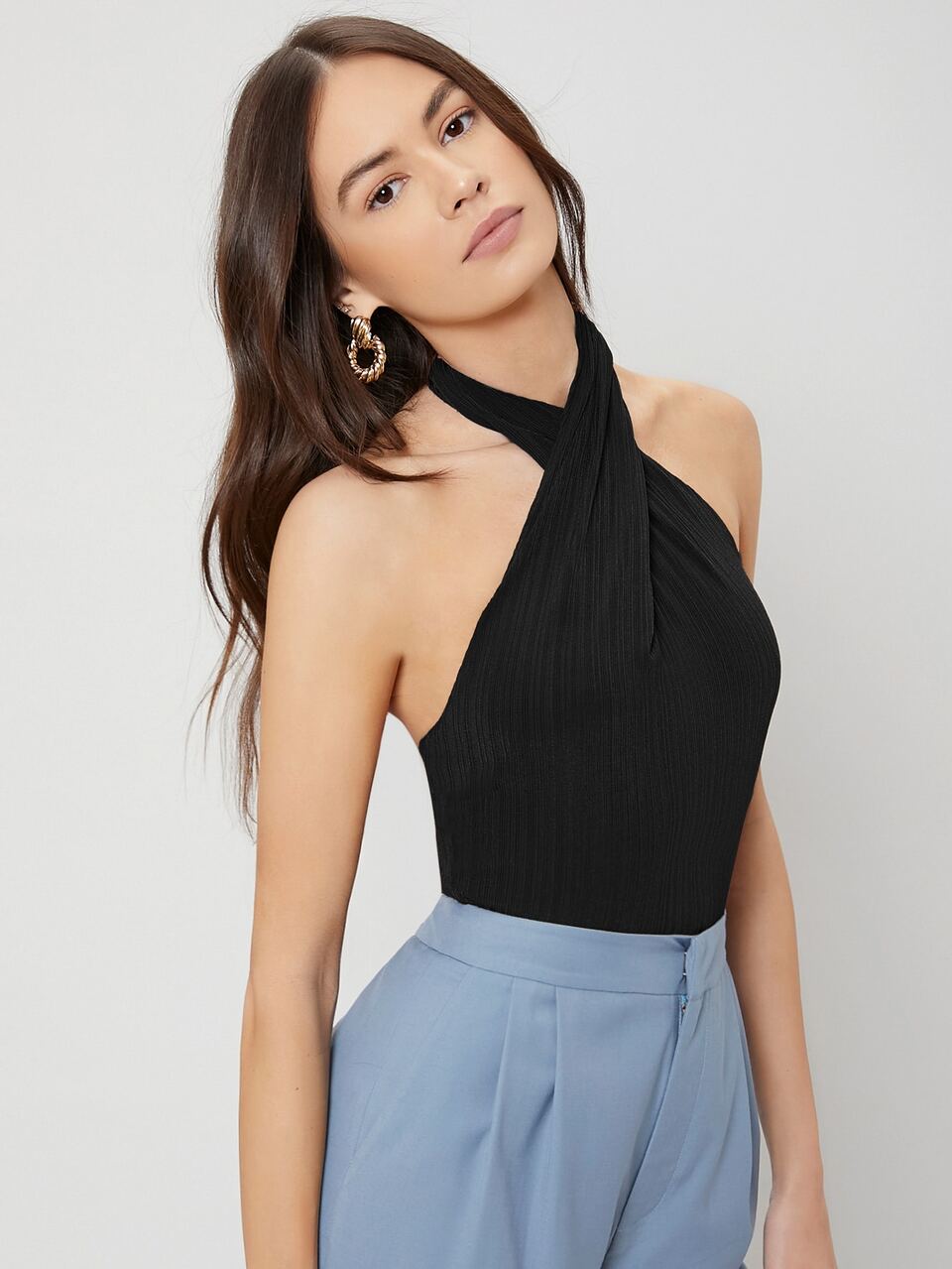 SLIM FIT HALTER TOP