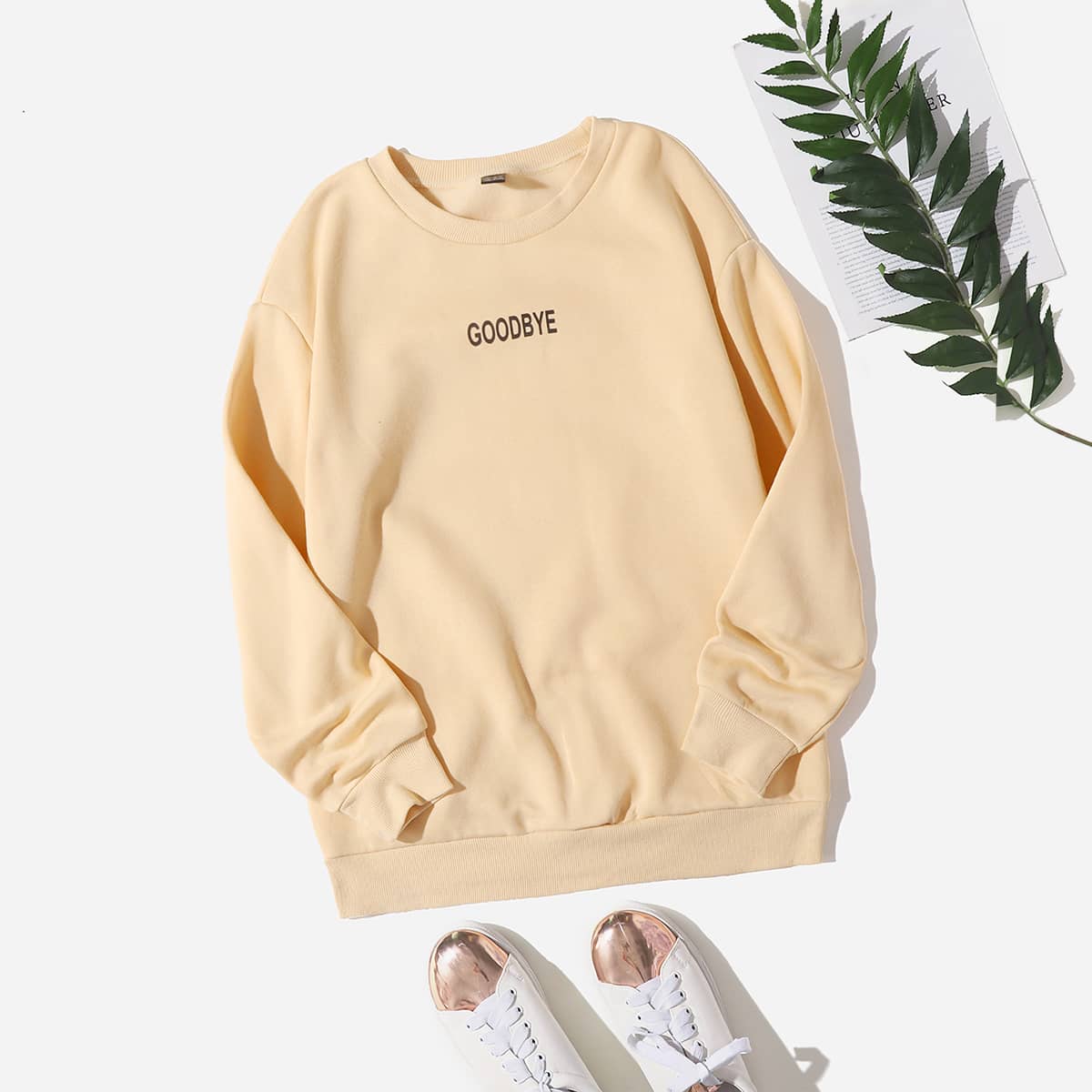 

Round Neck Letter Graphic Pullover, Apricot