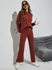 Mulvari Suéter con capucha tejido de canalé unicolor con pantalones tejidos - Color caoba - Ver 5