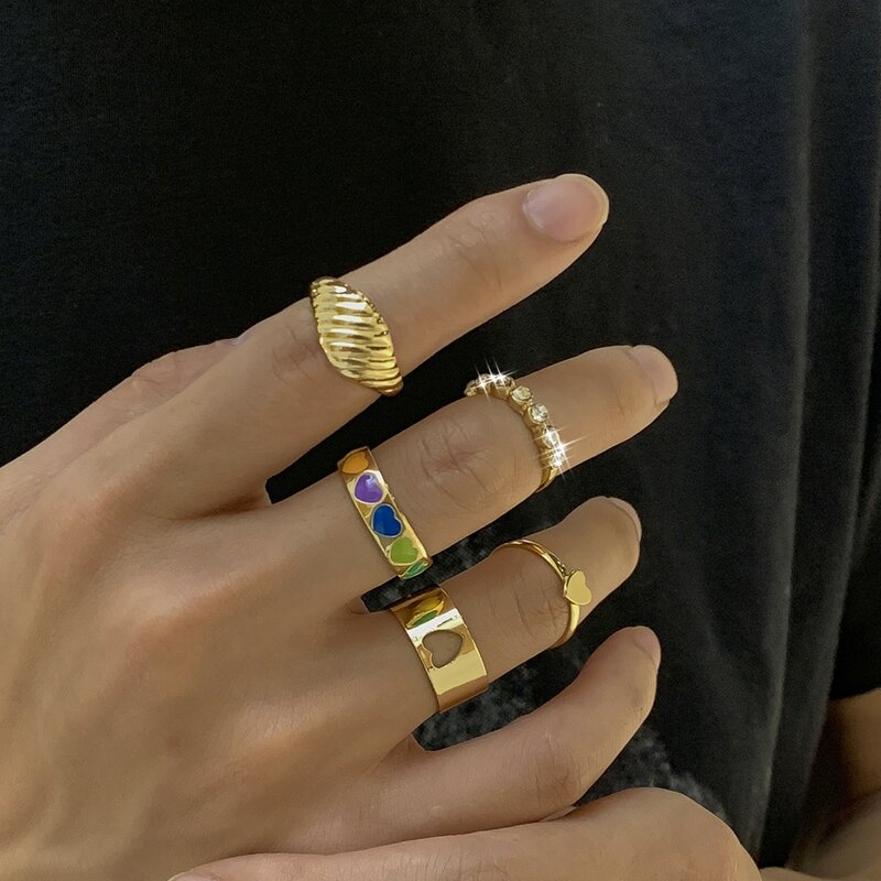

Guys 5pcs Heart Decor Ring, Gold