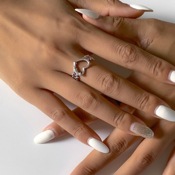 

Heart Decor Cuff Ring, Antique silver