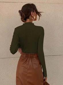 RueChic Jersey de cuello alto tejido de canalé unicolor - Verde militar - Ver 2