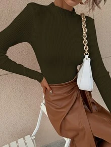 RueChic Jersey de cuello alto tejido de canalé unicolor - Verde militar - Ver 4