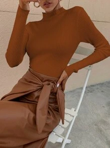 RueChic Jersey de cuello alto tejido de canalé unicolor - Marrón - Ver 3