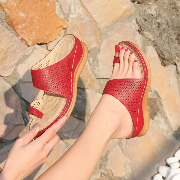 

Hollow Out Wedge Sandals, Red