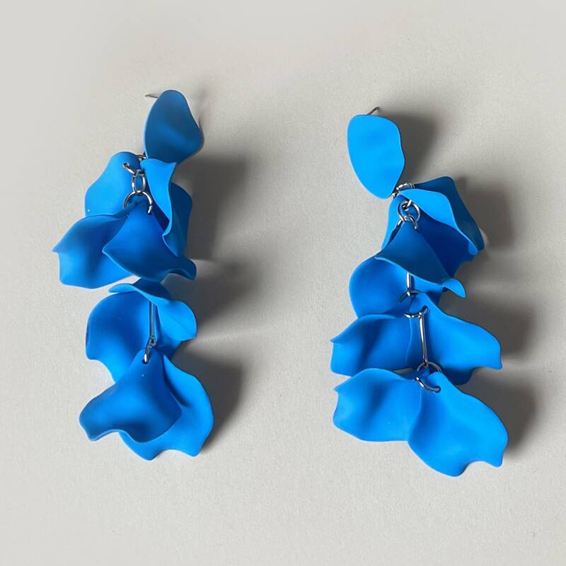 

Floral Decor Earrings, Blue