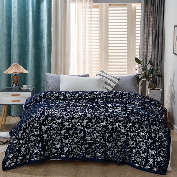 

Butterfly Print Quilt, Blue