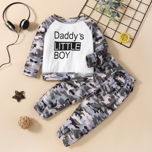 

Baby Boy Slogan Graphic Camo Panel Sweatshirt & Sweatpants, Multicolor