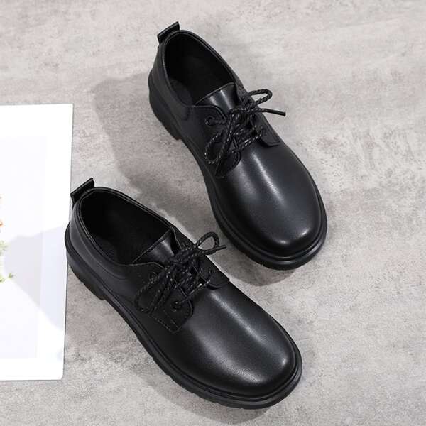 

Minimalist Lace Up Front Oxfords, Black