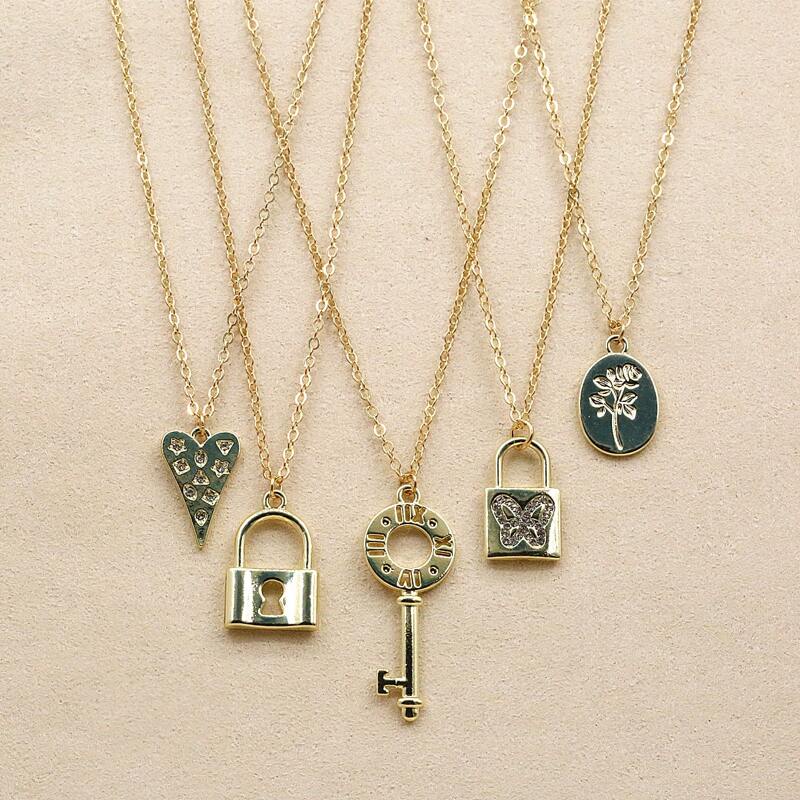 

5pcs Lock & Key Pendant Necklace, Gold