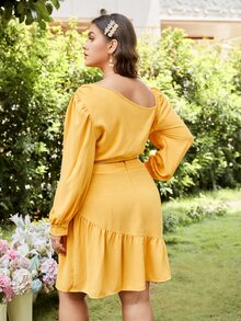 SHEIN Frenchy Plus Asymmetrical Neck Lantern Sleeve Crop Top & Ruffle Hem Skirt - Yellow - View 3
