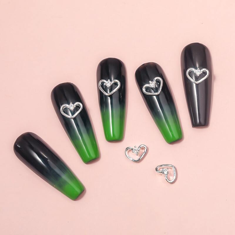 

5pcs Heart Design Nail Art Decoration, Silver