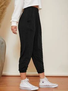 SHEIN LUNE Elastic Waist Slant Patch Pocket Capri Trousers - Black - View 3