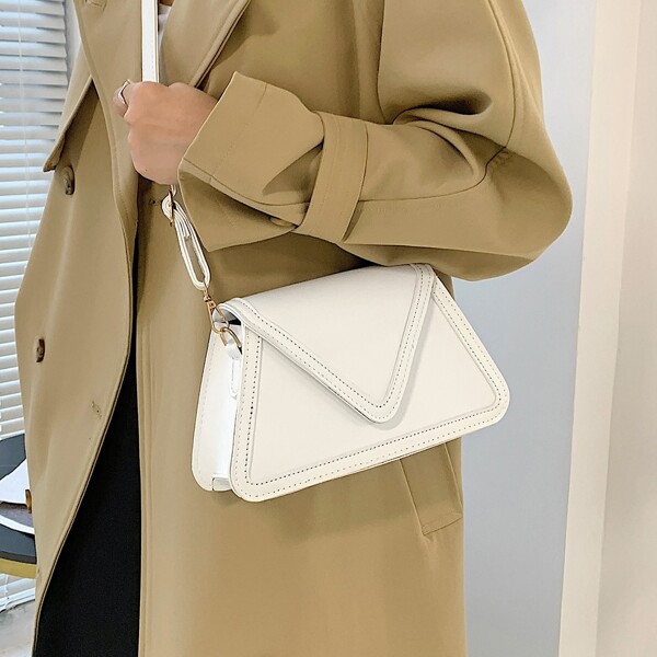

Minimalist Flap Novelty Bag, White