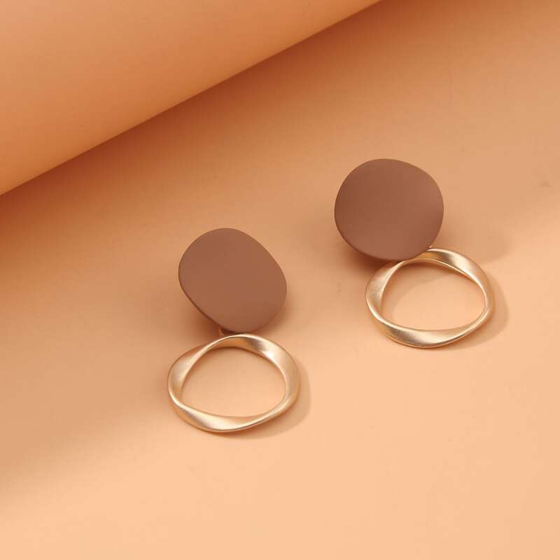 

Geo Decor Earrings, Gold