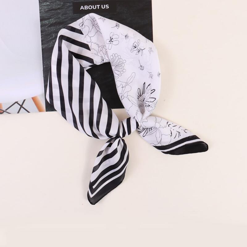 

Flower Pattern & Striped Scarf, Multicolor