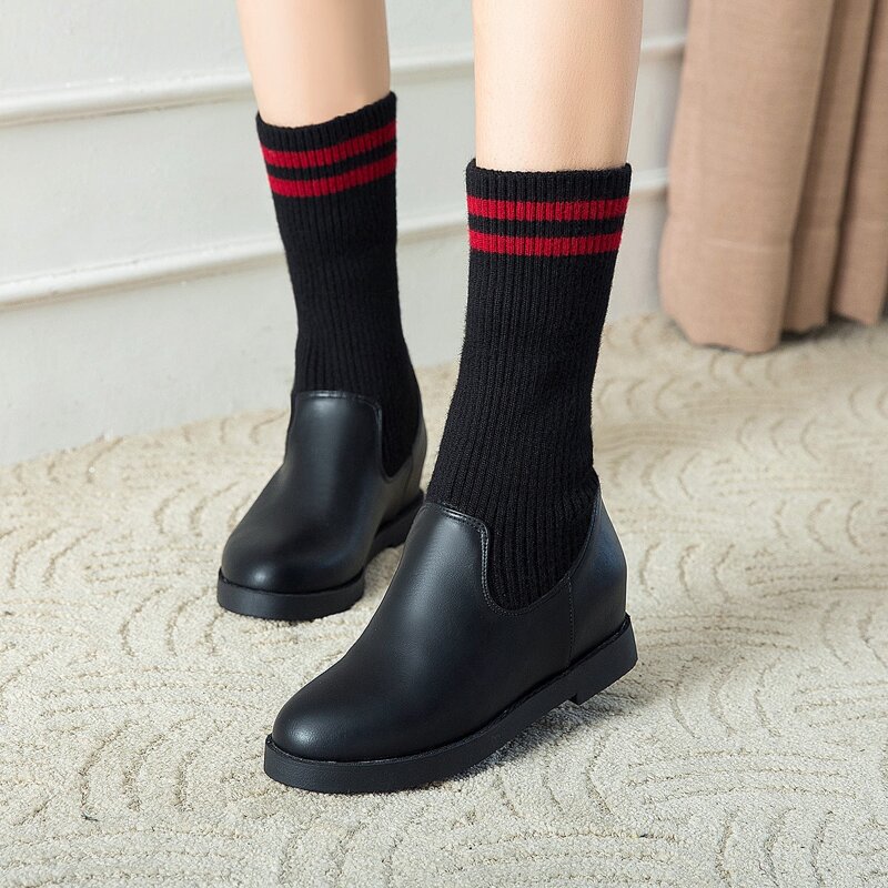

Minimalist Striped Pattern Sock Boots, Black