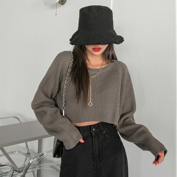 

Ribbed Knit Raglan Sleeve Sweater, Grey