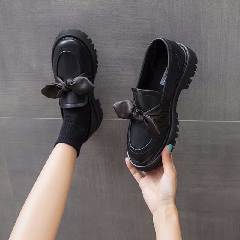

Minimalist Bow Decor Loafers, Black