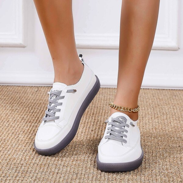 

Minimalist Lace Up Front Skate Shoes, White