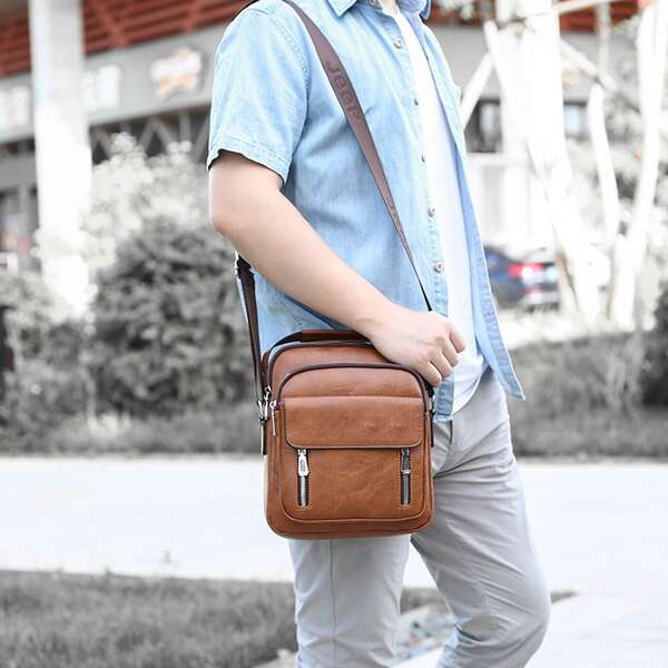 

Men Vintage Design Crossbody Bag, Brown