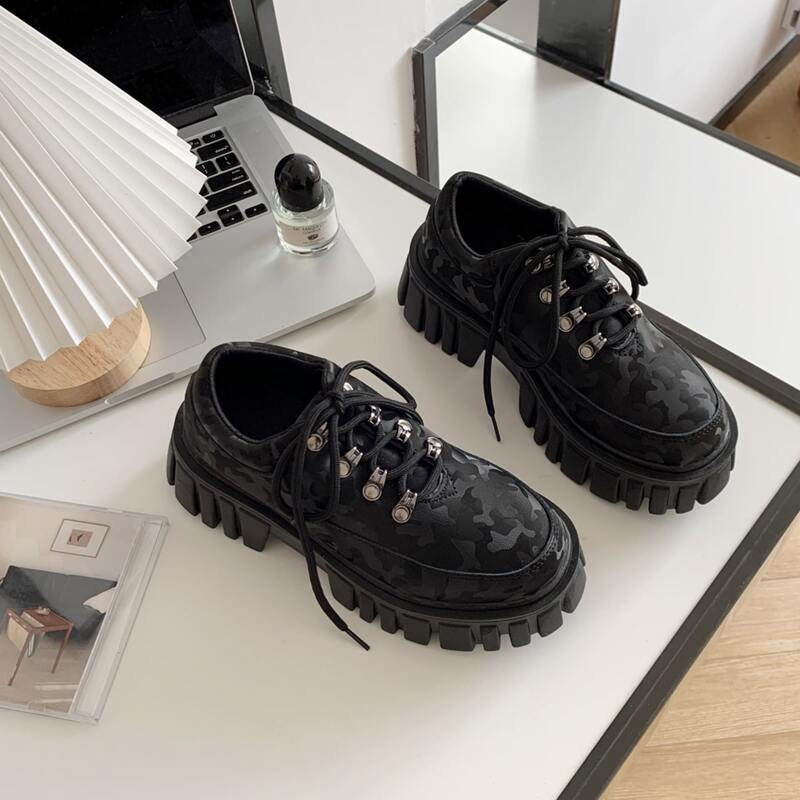 

Camo Pattern Lace-up Front Wedge Oxford Shoes, Black